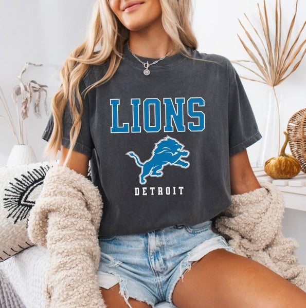 DL | Unisex Tshirt or Crewneck Sweatshirt