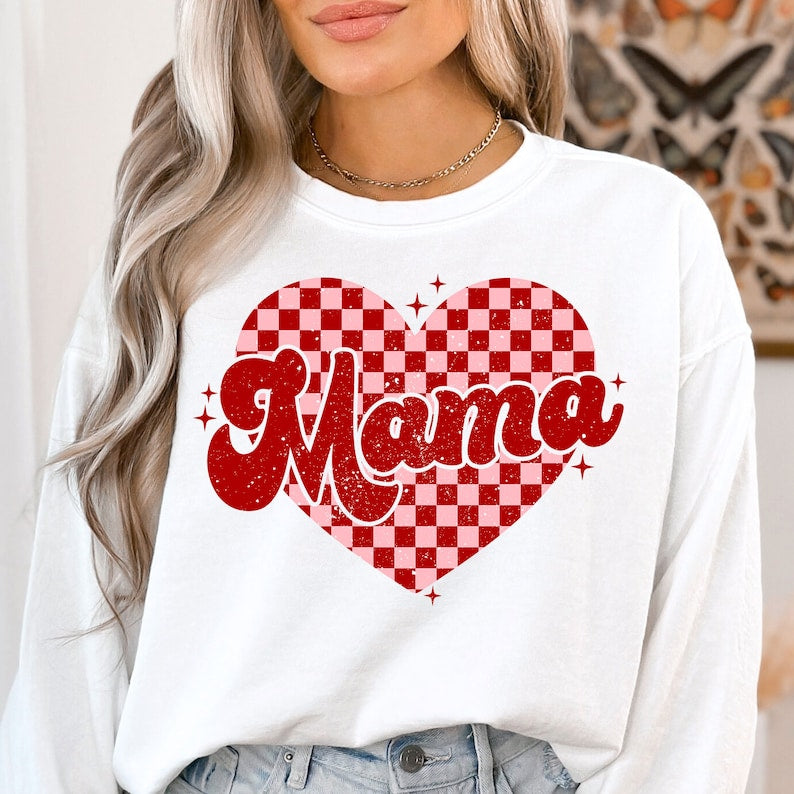 Mama Checkered Heart | Unisex Crewneck Sweatshirt