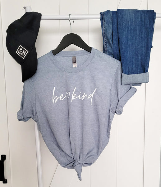 BE KIND ♡ | Unisex Crewneck Tshirt